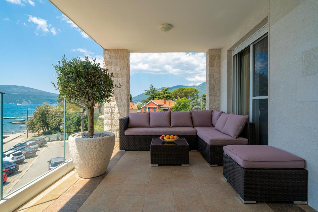 Elysium Tivat Apartment Exterior photo